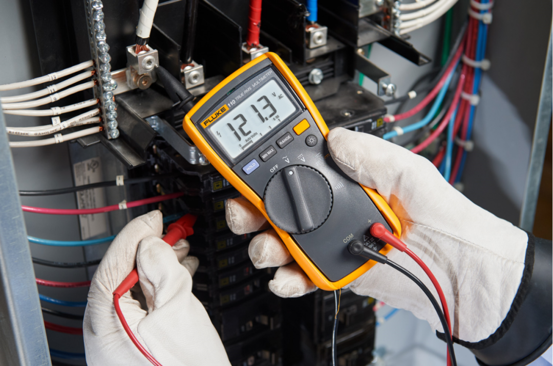 福禄克新品万用表Fluke 110CN